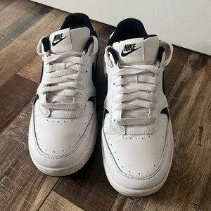 Nike low dunk pandas